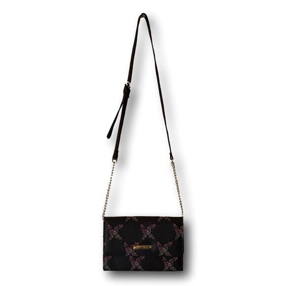 Betsey Johnson Handbags - NWOT Betsey Johnson Floral Quilted Crossbody Bag With Gold Chain Strap Wallet